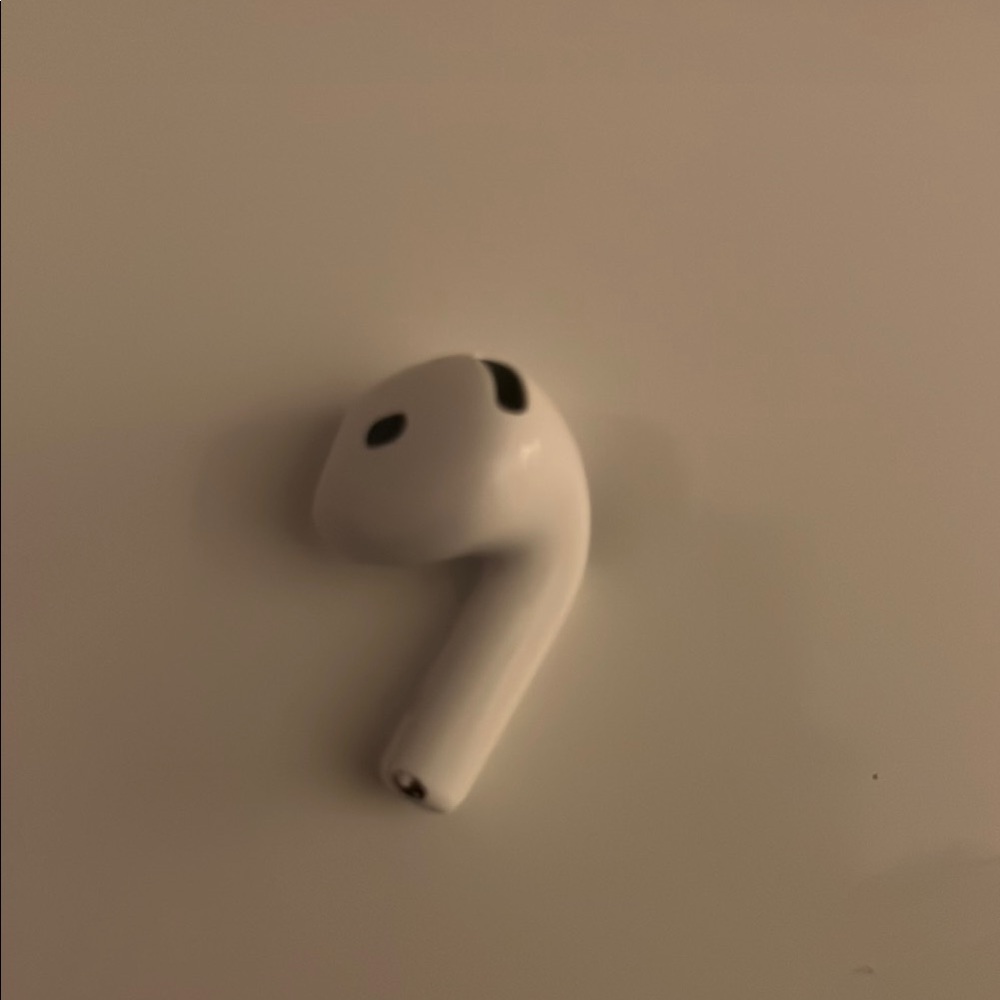 Brand New Airpods 4 (Unused) - Picture 4 of 5